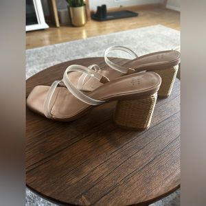 Women’s heels -size 8.5. Great condition.